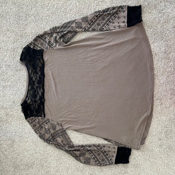 Y2K Whimsygoth Studded Lace Flowy Abstract Black & Brown Long Sleeve Top - Picture 7 of 11